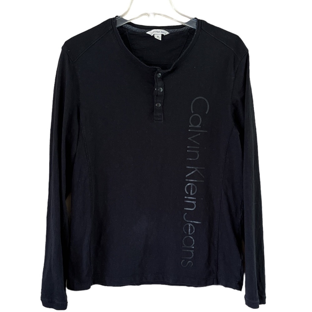 Calvin Klein cotton henley black size M textured shoulders logo on front